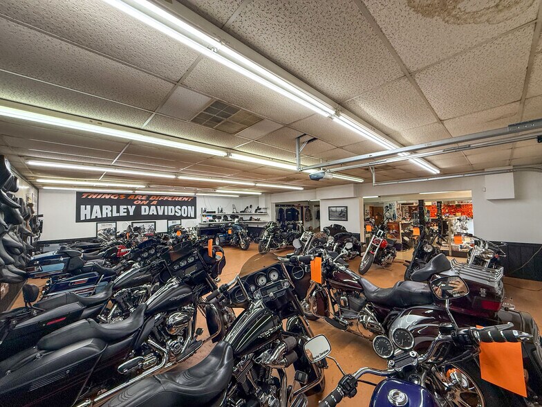 More Photos Of 13080 US 422, Kittanning Storefront Retail Residential For Sale