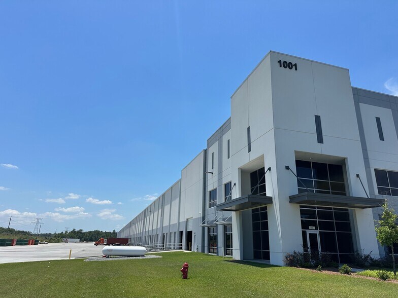 Primary Photo Of 1001 Trade Center Pky, Rincon Distribution For Lease