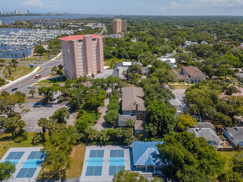 More Photos Of 124 Live Oak Ave, Daytona Beach Apartments For Sale