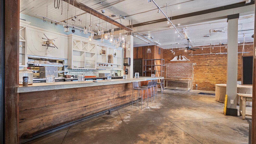 More Photos Of 3840 Highway 42, Locust Grove Restaurant For Sale