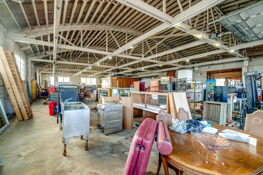 More Photos Of 2105 4th St, Tillamook Industrial For Sale