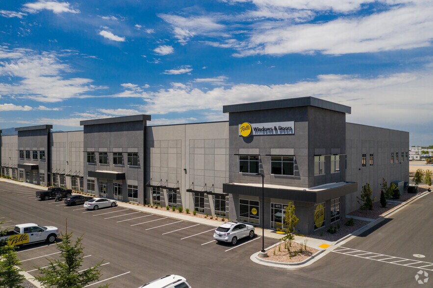 More Photos Of 9270 S 500 W, Sandy Showroom For Lease