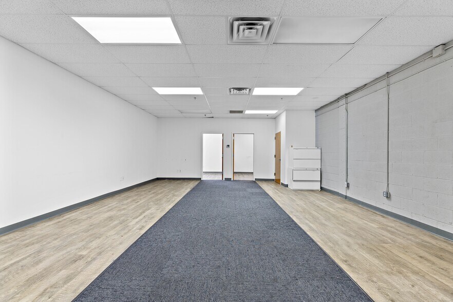 More Photos Of 575 Corporate Dr, Mahwah Industrial For Lease