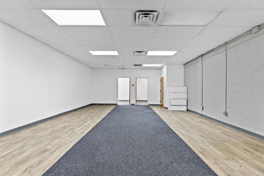 More Photos Of 575 Corporate Dr, Mahwah Industrial For Lease