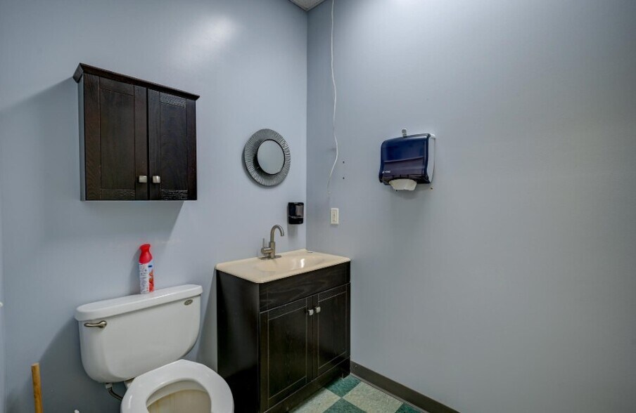 More Photos Of 50 White Mountain Hwy, Conway Freestanding For Lease