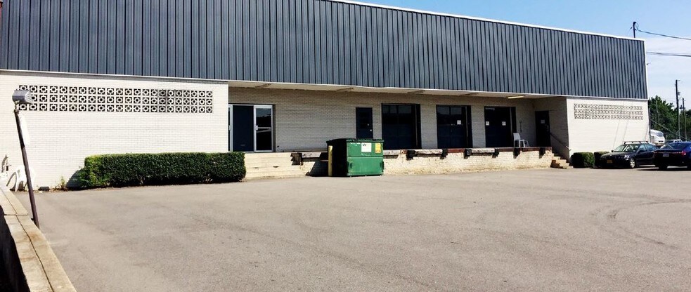 Primary Photo Of 1600 Belleville St, Richmond Distribution For Lease