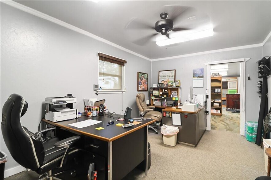 More Photos Of 5039 Primrose Rd, Springdale Specialty For Sale