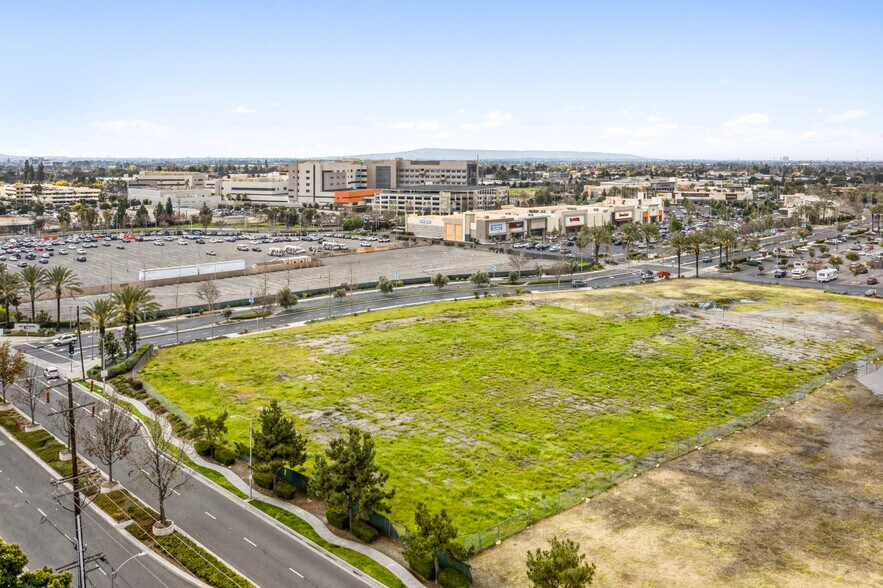 More Photos Of 9070 Apollo way, Downey Land For Sale