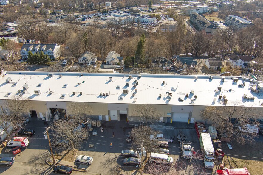 More Photos Of 310 Roosevelt Ave, Spring Valley Freestanding For Lease