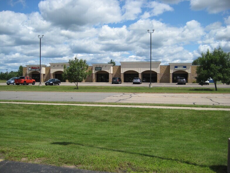More Photos Of 5725 Windy Dr, Stevens Point Storefront For Sale