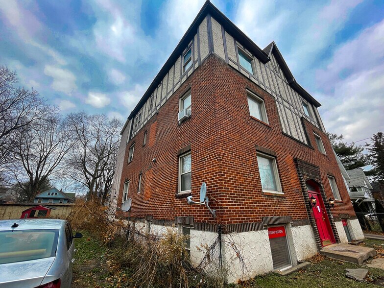 More Photos Of 139 Murray St, Binghamton Multifamily For Sale