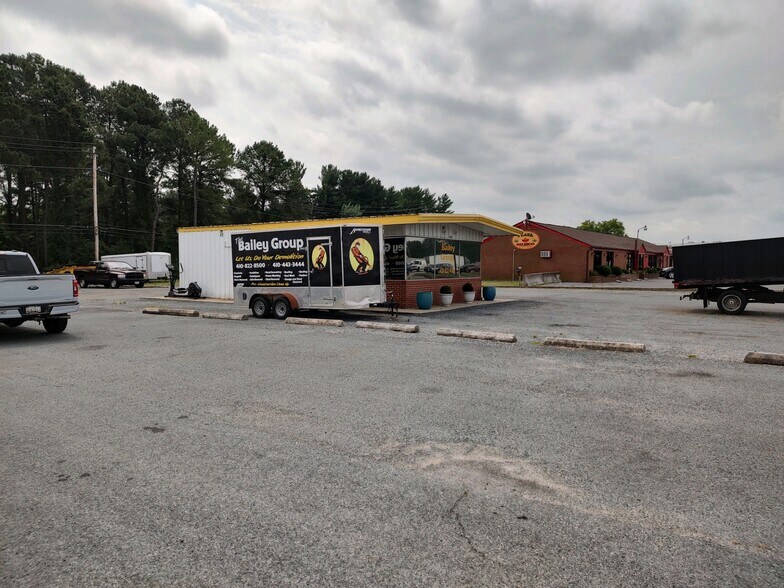 More Photos Of 7837 Ocean Gateway Dr, Easton Storefront Retail Office For Sale