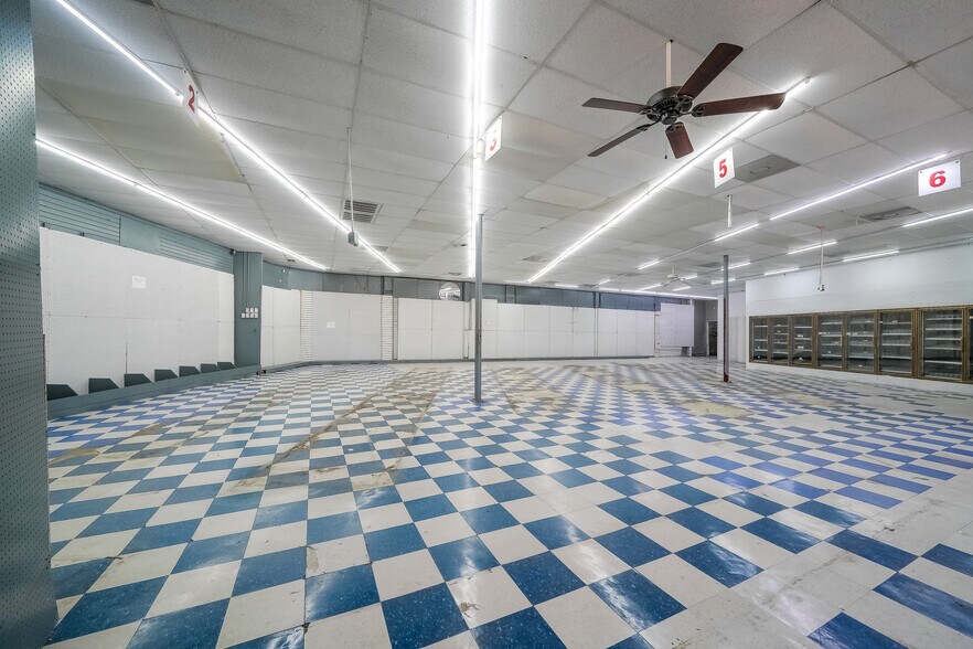 More Photos Of 4906 Harrisburg Blvd, Houston Storefront For Lease