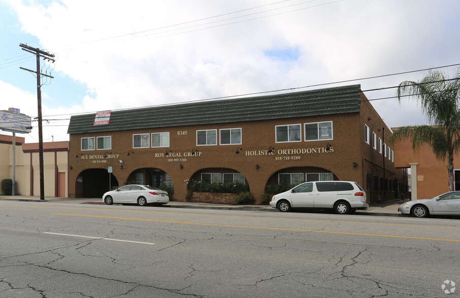More Photos Of 8345 Reseda Blvd, Northridge Medical For Lease