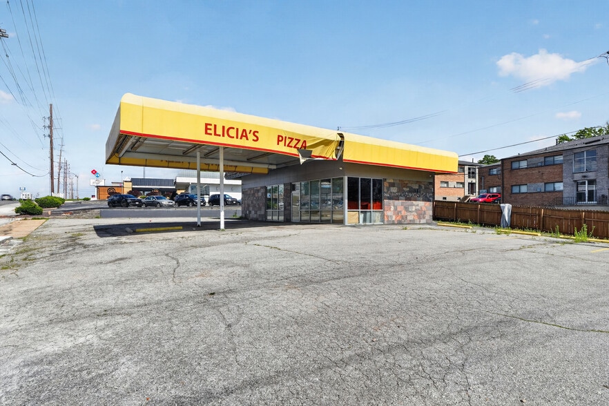 More Photos Of 8570 Watson Rd, Saint Louis Freestanding For Lease