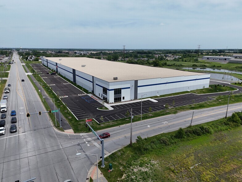 More Photos Of 8719 Mississippi St, Merrillville Distribution For Lease