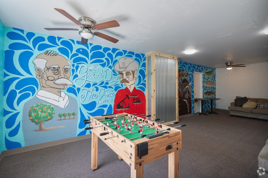 More Photos Of 2700 White Ln, Bakersfield Apartments For Sale