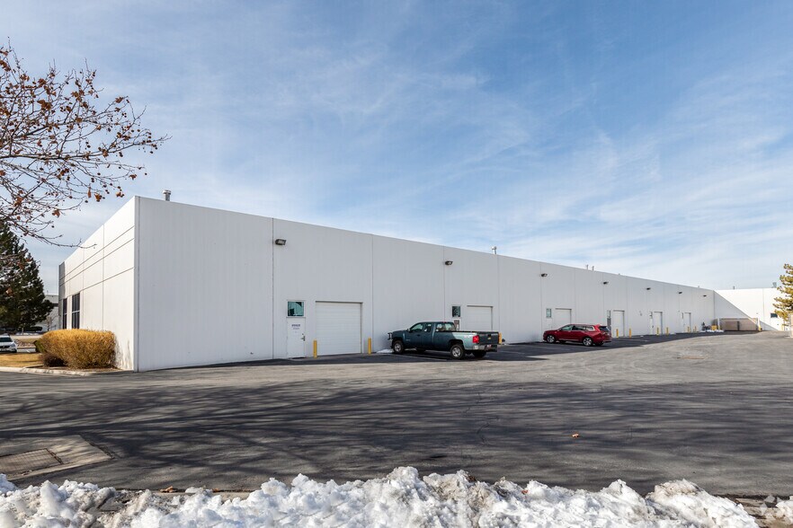 More Photos Of 3676 W California Ave, Salt Lake City Light Manufacturing For Lease