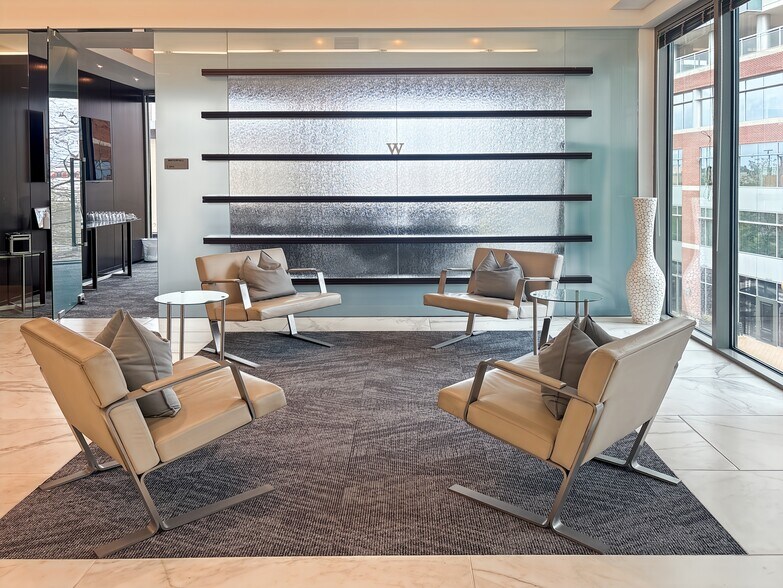 More Photos Of 21 Waterway Ave, The Woodlands Coworking Space