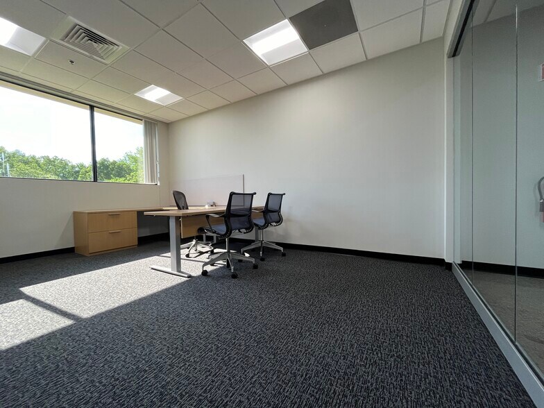 More Photos Of 11 Interstate Dr, West Springfield Office For Lease