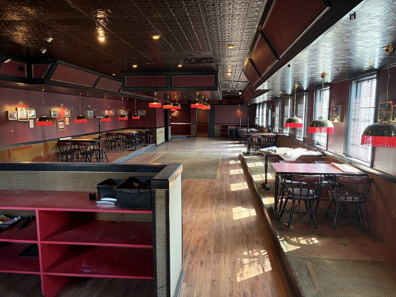 More Photos Of 10525 US Highway 19 N, Pinellas Park Restaurant For Sale