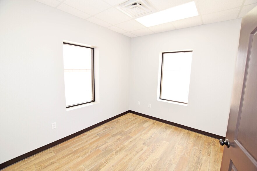 More Photos Of 13800 W Interstate 20 E, Odessa Industrial For Lease