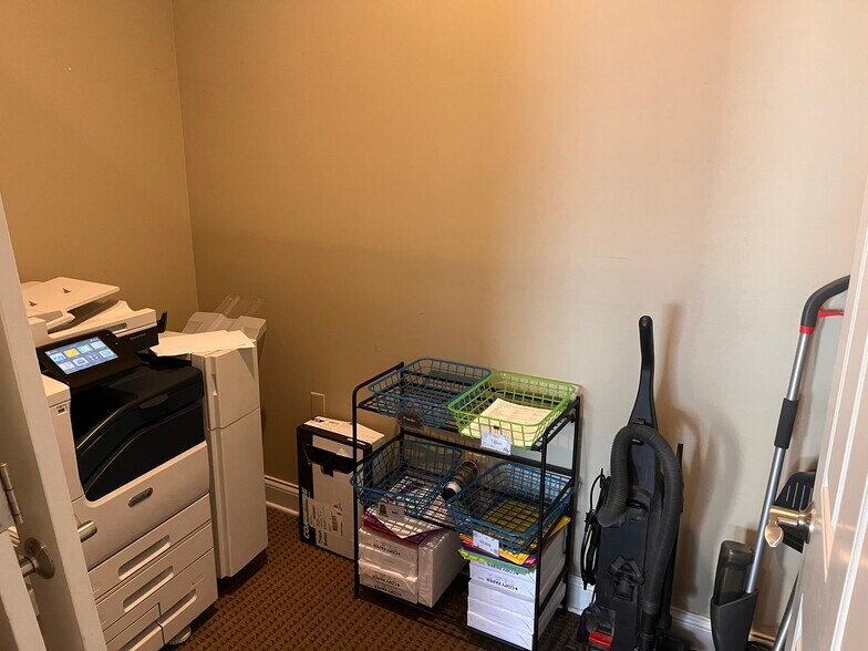 More Photos Of 1815 S Walnut St, Bloomington Loft Creative Space For Lease