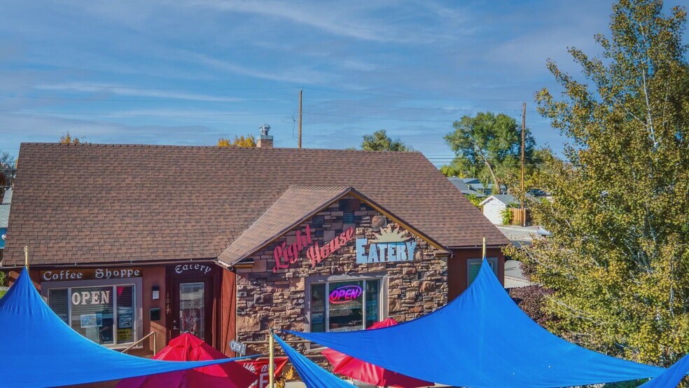 More Photos Of 1047 N 1st St, Montrose Office For Sale