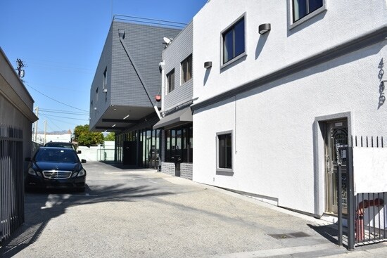 More Photos Of 4985 Whittier Blvd, Los Angeles Storefront Retail Office For Sale