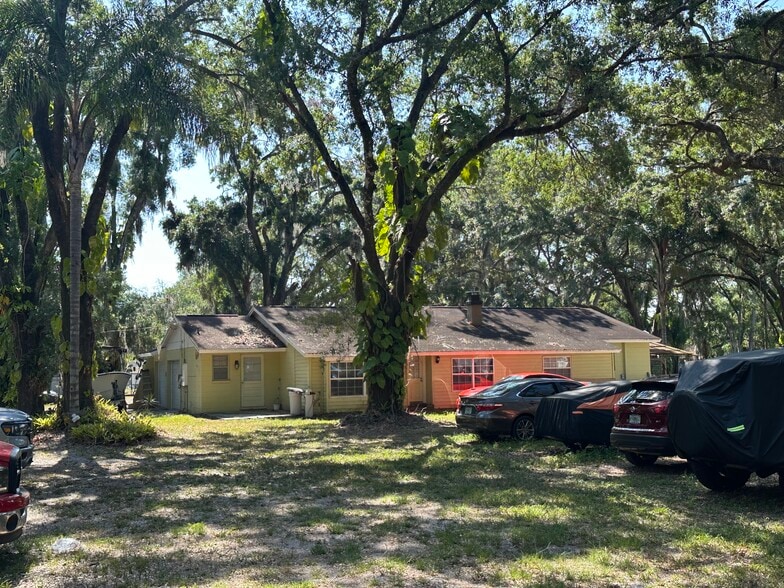 More Photos Of 6015 N US Highway 301, Tampa Warehouse For Lease