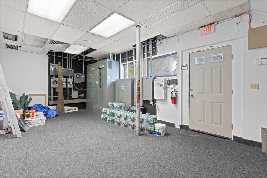 More Photos Of 75A New Brunswick Ave, Perth Amboy Office For Lease