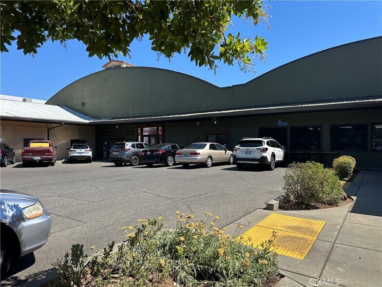 Primary Photo Of 627 Broadway St, Chico Showroom For Lease