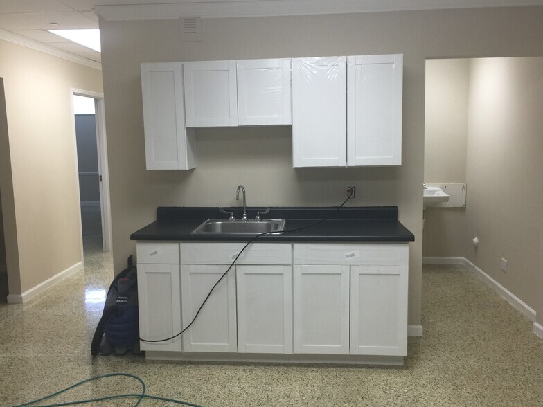 More Photos Of 1500 Garner Rd, Raleigh Office For Lease