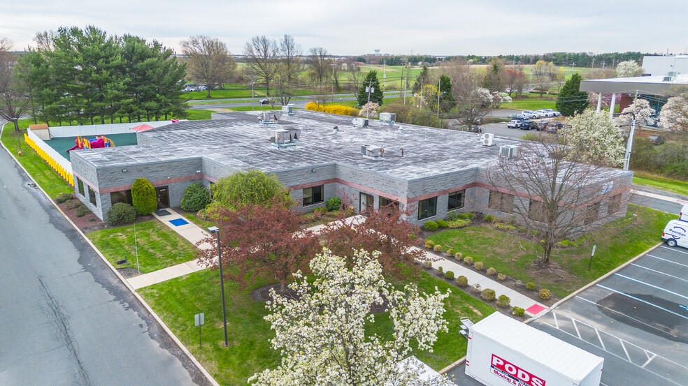 Primary Photo Of 2557 Us Highway 130, Cranbury Light Distribution For Lease