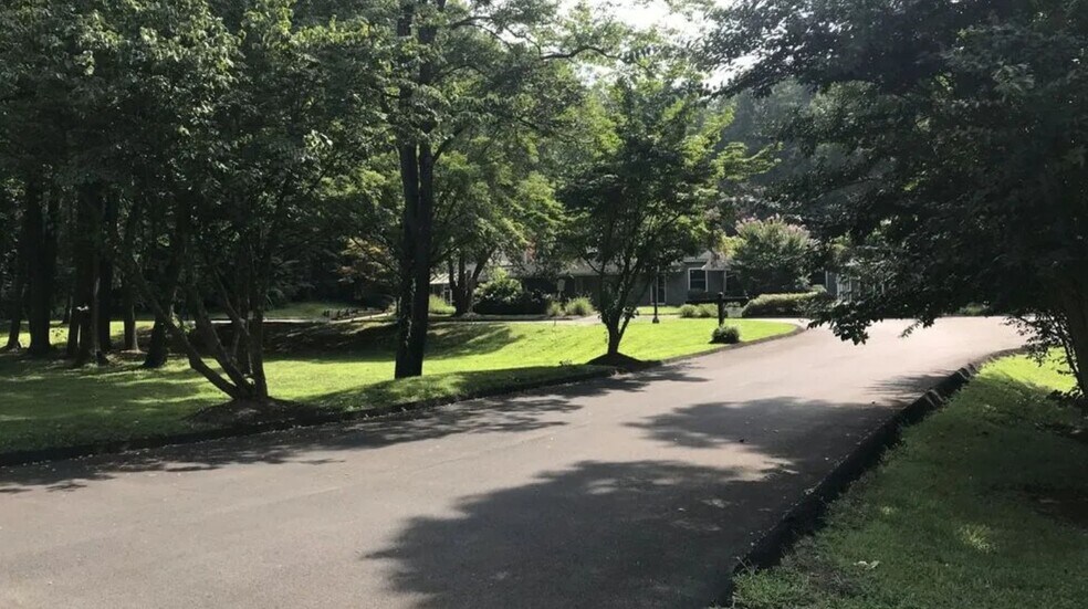 More Photos Of 1300 Ritchie Hwy, Arnold Office For Sale