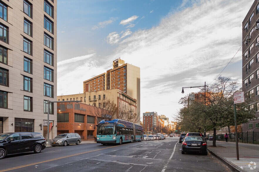 More Photos Of 299 E 161st St, Bronx Apartments For Lease