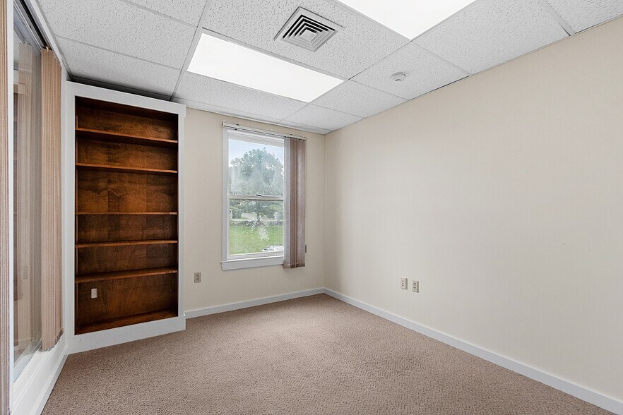 More Photos Of 233 Ayer Rd, Harvard Medical For Lease