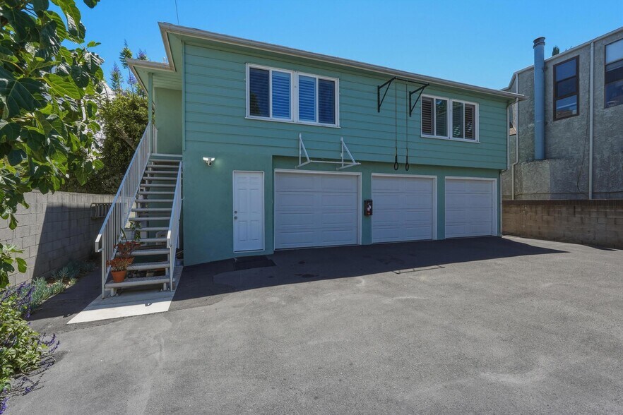 More Photos Of 5236 Bellingham Ave, Valley Village Apartments For Sale