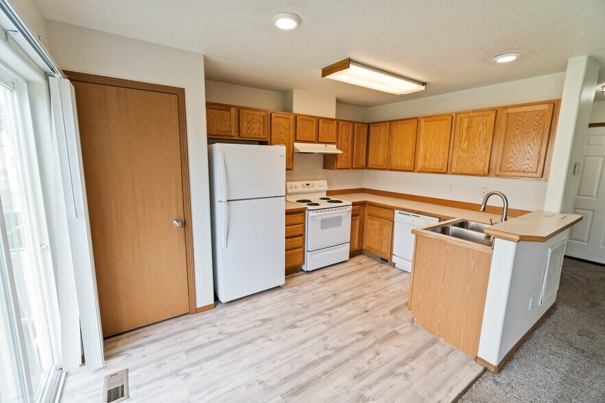 More Photos Of 1405 E Gilbert Ave, Coeur d'Alene Apartments For Sale