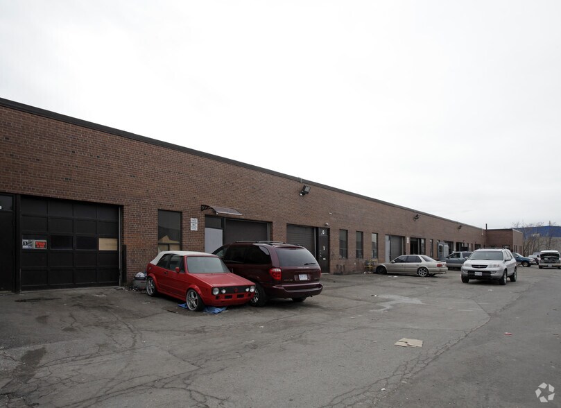 More Photos Of 100 Melford Dr, Toronto Warehouse For Lease