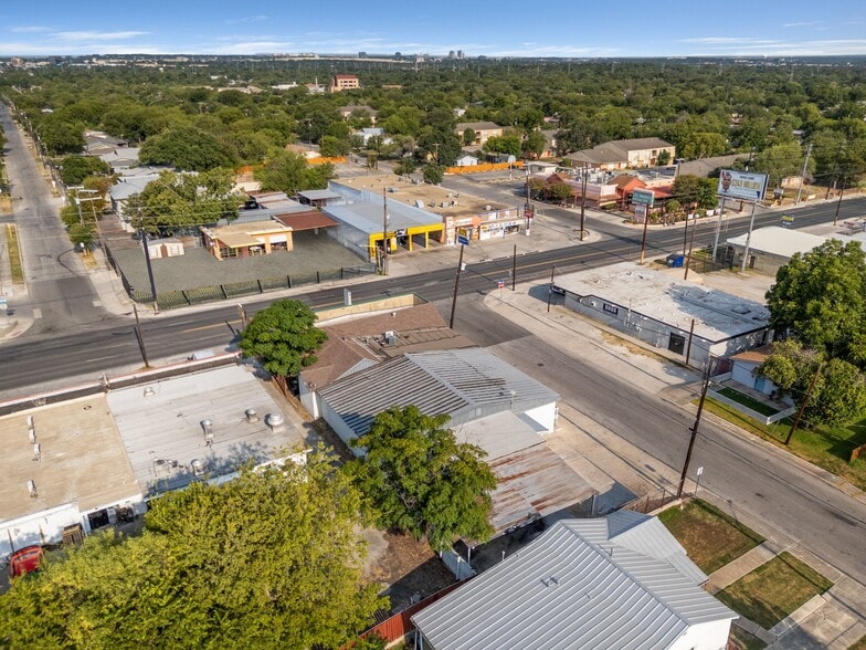 More Photos Of 4124 Blanco Rd, San Antonio Freestanding For Sale