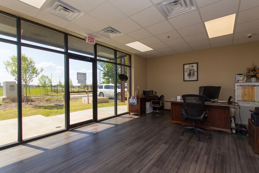More Photos Of 11017 County Line, Madison Self Storage For Sale