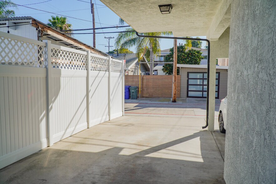 More Photos Of 209-217 C Ave, Coronado Apartments For Sale