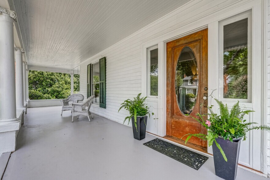 More Photos Of 13126 W James Anderson Hwy, Buckingham Office For Sale
