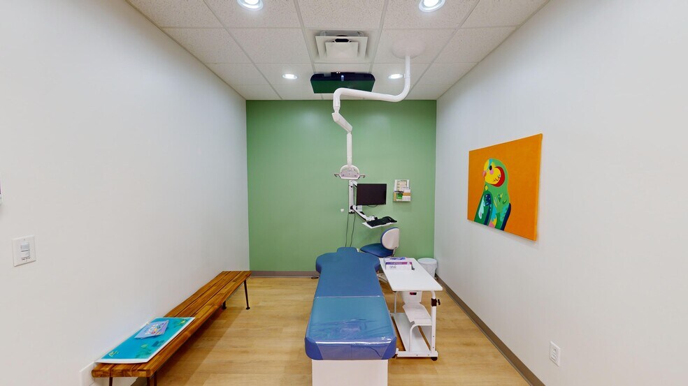 More Photos Of 2241 Fairview Blvd, Fairview Storefront Retail Office For Sale