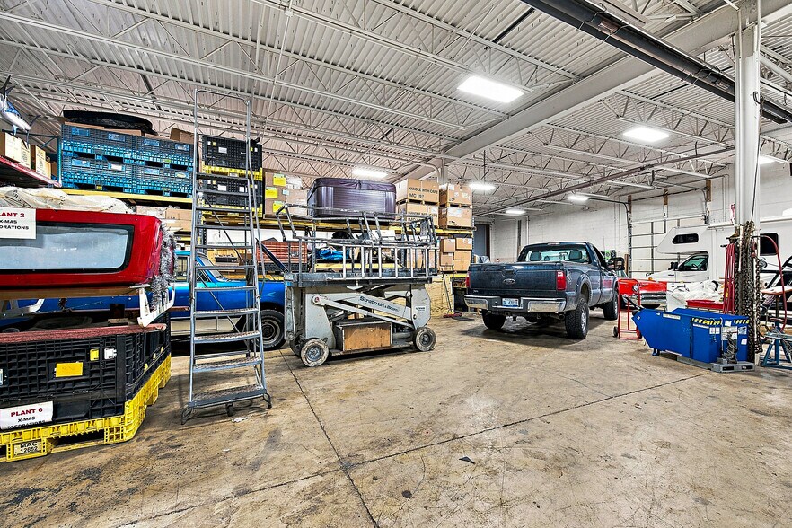 More Photos Of 44468 Reynolds Dr, Clinton Township Manufacturing For Sale