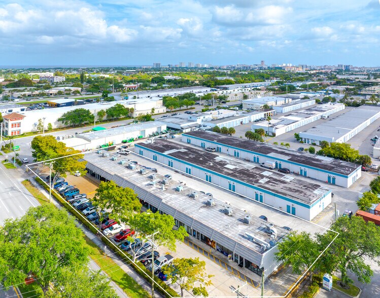 More Photos Of 130 NW 20th St, Boca Raton Unknown For Lease