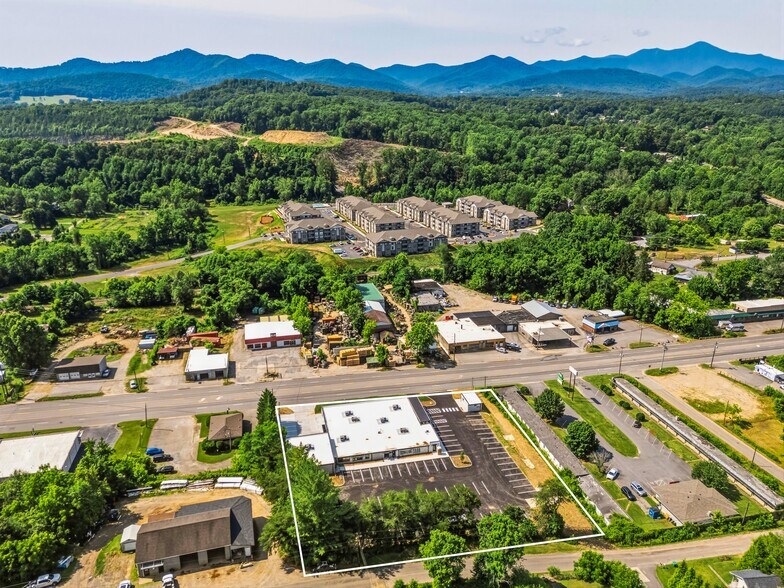 More Photos Of 1449 Smokey Park Hwy, Candler General Retail For Lease