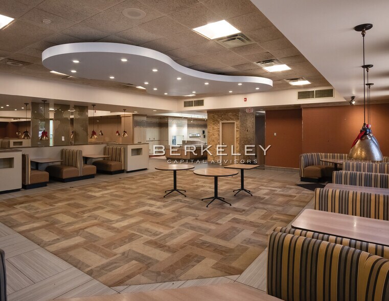 More Photos Of 800 E Hanes Mill Rd, Winston-Salem Restaurant For Sale