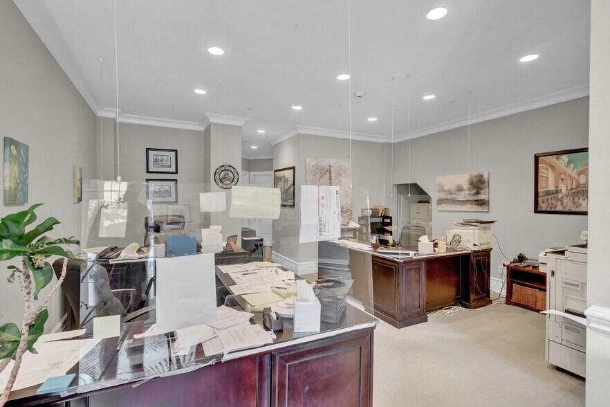More Photos Of 907 Main St, Port Jefferson Office For Lease